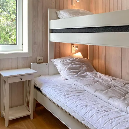 Lovely In Gurskoy With Sauna 아파트 *