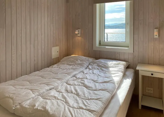 Cozy In Gurskoy With Sauna *