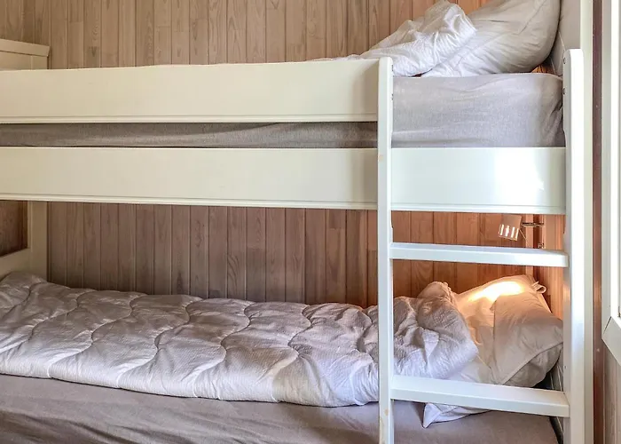 Cozy In Gurskoy With Sauna Apartamento *